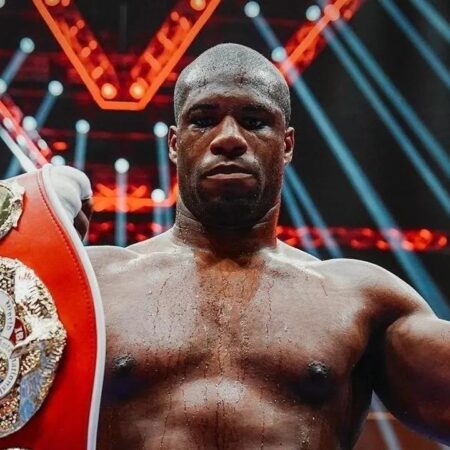 IBF обязал Дюбуа провести переговоры о бое с Чисорой