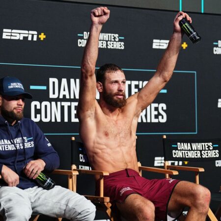 Пэтчи Микс назвал соперника на UFC 316 «середняком» перед своим дебютом