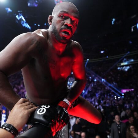 Ренато Моикано: Новый ТВ-контракт UFC, будущее Тома Аспиналла и влияние Джона Джонса