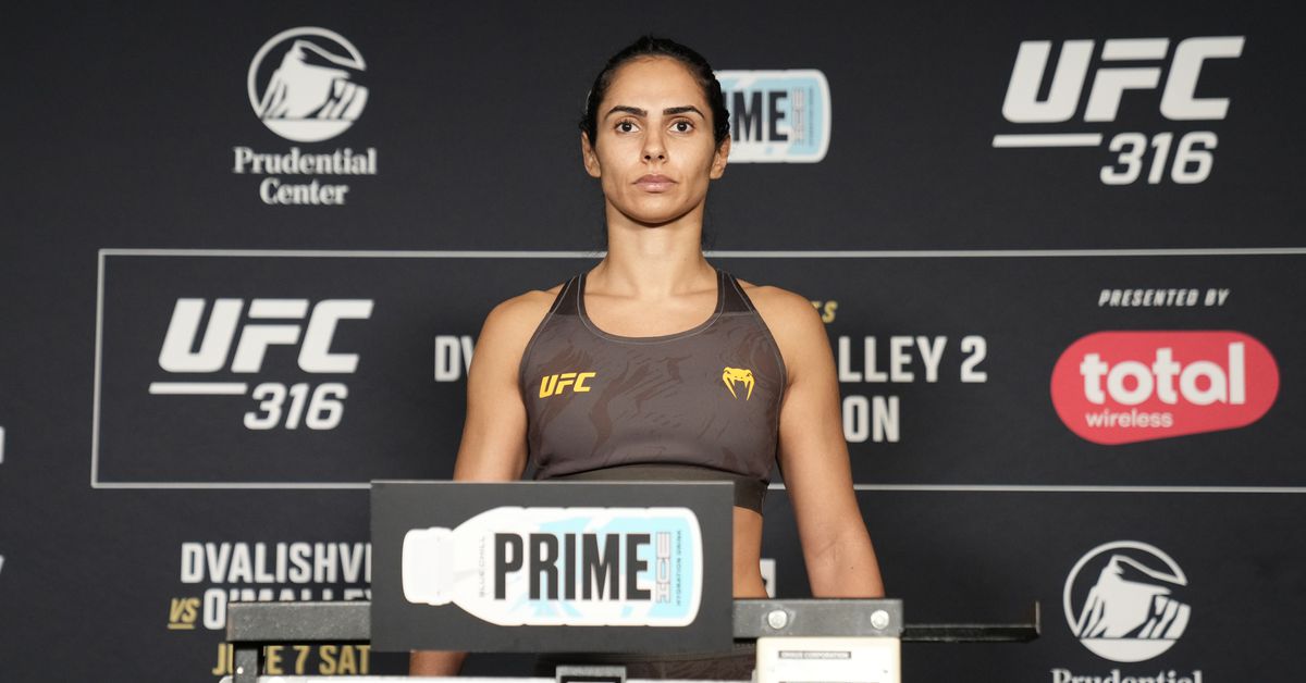 Preview Ариане да Силва сфокусировалась на борьбе после поражений перед UFC 316