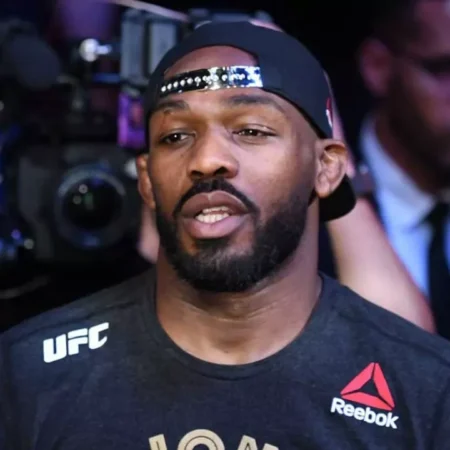 Фрэнсис Нганну ответил на вызов Джона Джонса о супербое в UFC