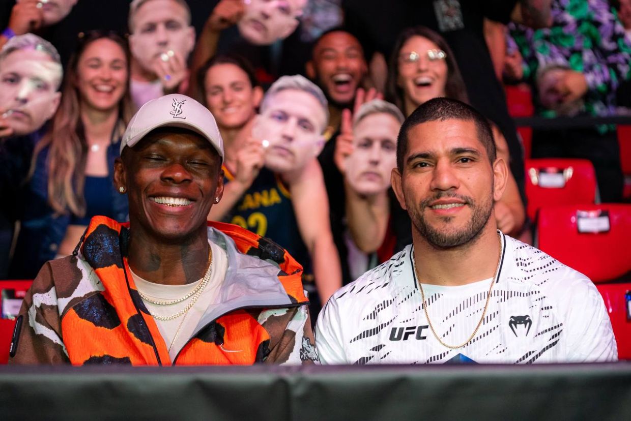 Preview Алекс Перейра поздравил Исраэля Адесанью после включения в Зал славы UFC
