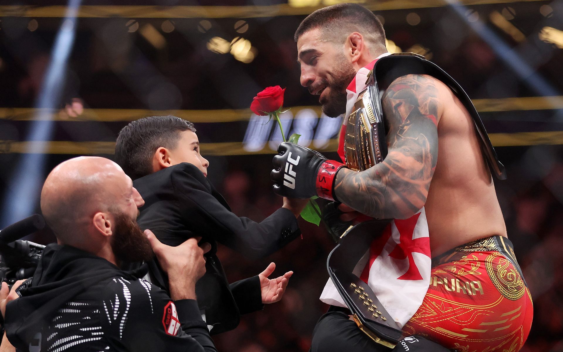 Preview Дэйна Уайт сравнил Илию Топурию с Мохаммедом Али после триумфа на UFC 317