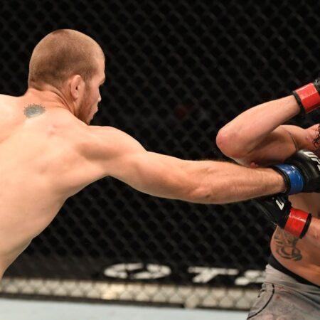 Как Джейк Мэттьюз завершил карьеру Диего Санчеса в UFC, одержав победу, после которой захотел извиниться