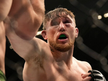 Легенда UFC, которая провела тяжелейший бой с «Величайшим», может последовать примеру Даррена Тилла