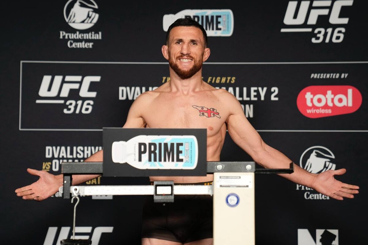 Preview Взвешивание UFC 320: Мераб Двалишвили успешно уложился в вес после напряженной ситуации