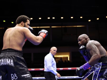 Бокс: Итаума против Уайта – Смотреть онлайн