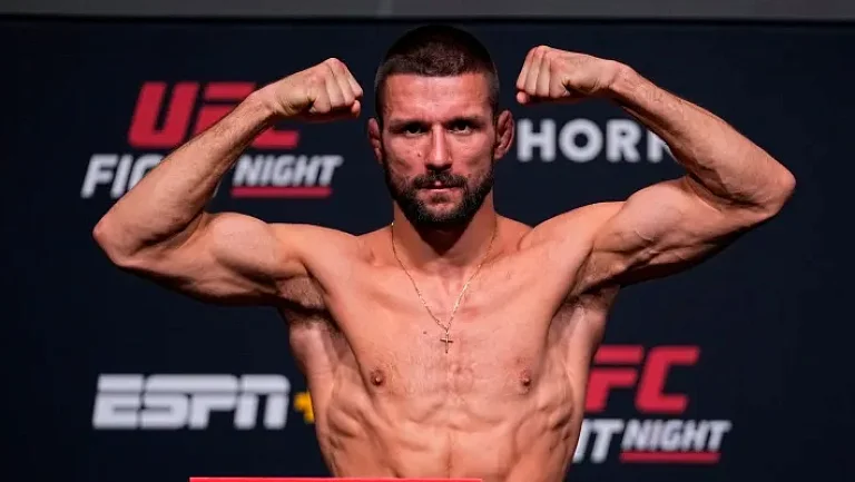 Preview Матеуш Гамрот устанавливает впечатляющий рекорд UFC, завершив бой с опытным ветераном за 65 секунд