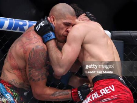 Алекс Перейра сожалеет, что не смог унизить Магомеда Анкалаева приемом в стиле Нейта Диаза на UFC 320
