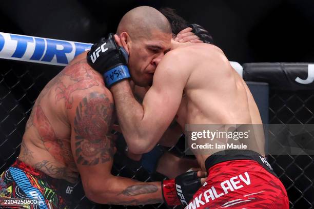 Preview Алекс Перейра сожалеет, что не смог унизить Магомеда Анкалаева приемом в стиле Нейта Диаза на UFC 320