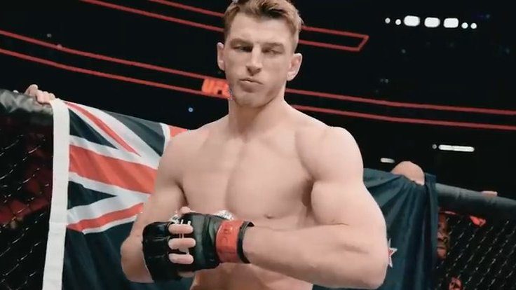 Preview Дэн Хукер анонсировал необычный рождественский турнир по боксу для «отцов без опыта боев»