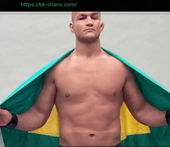 Жуниор дос Сантос привлекает высокого бразильца для подготовки к бою с Робелисом Деспанье