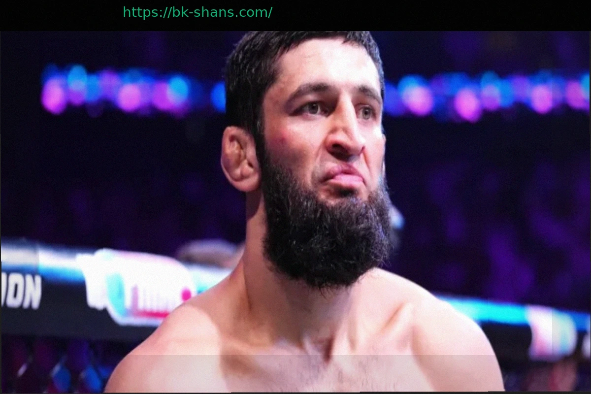 Preview Ветеран ВВС США утверждает, что Хамзат Чимаев ударил его ногой в грудь