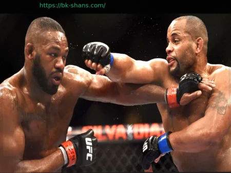 Даниэль Кормье поддерживает Джона Джонса после отказа UFC от турнира в Белом Доме: «Он выглядел раздавленным»