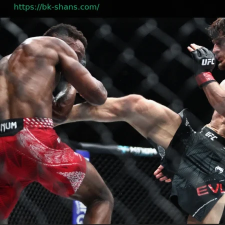 Экс-чемпион UFC подверг сомнению победу Мовсара Евлоева