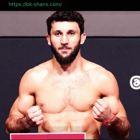 Гаджиев: Следующий бой — решающий для российского бойца UFC, иначе он не оставит следа в ММА