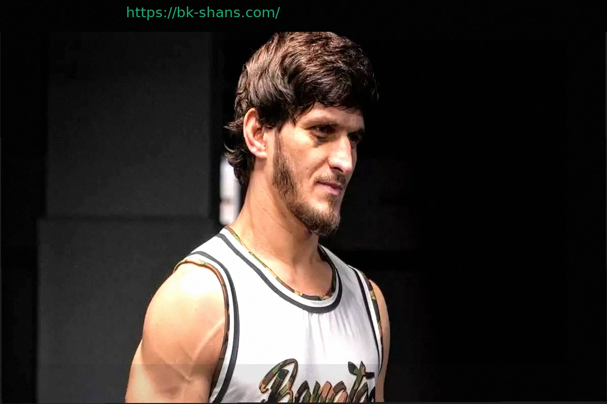 Preview Мовсар Евлоев приступил к подготовке к титульному поединку UFC против Волкановски