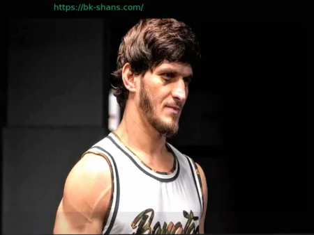 Мовсар Евлоев приступил к подготовке к титульному поединку UFC против Волкановски