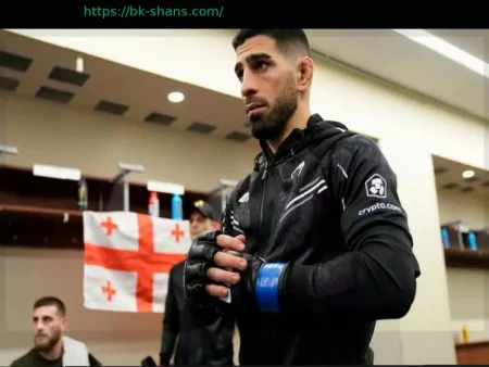 Чемпион UFC назвал единственный способ победить его