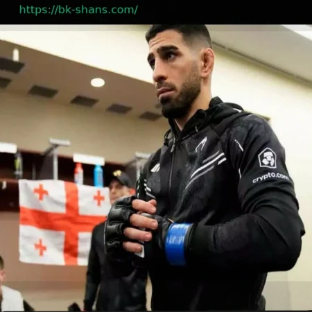 Чемпион UFC назвал единственный способ победить его